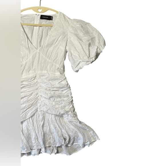 MinkPink Mini White Rouched Dress Small - Picture 5 of 7